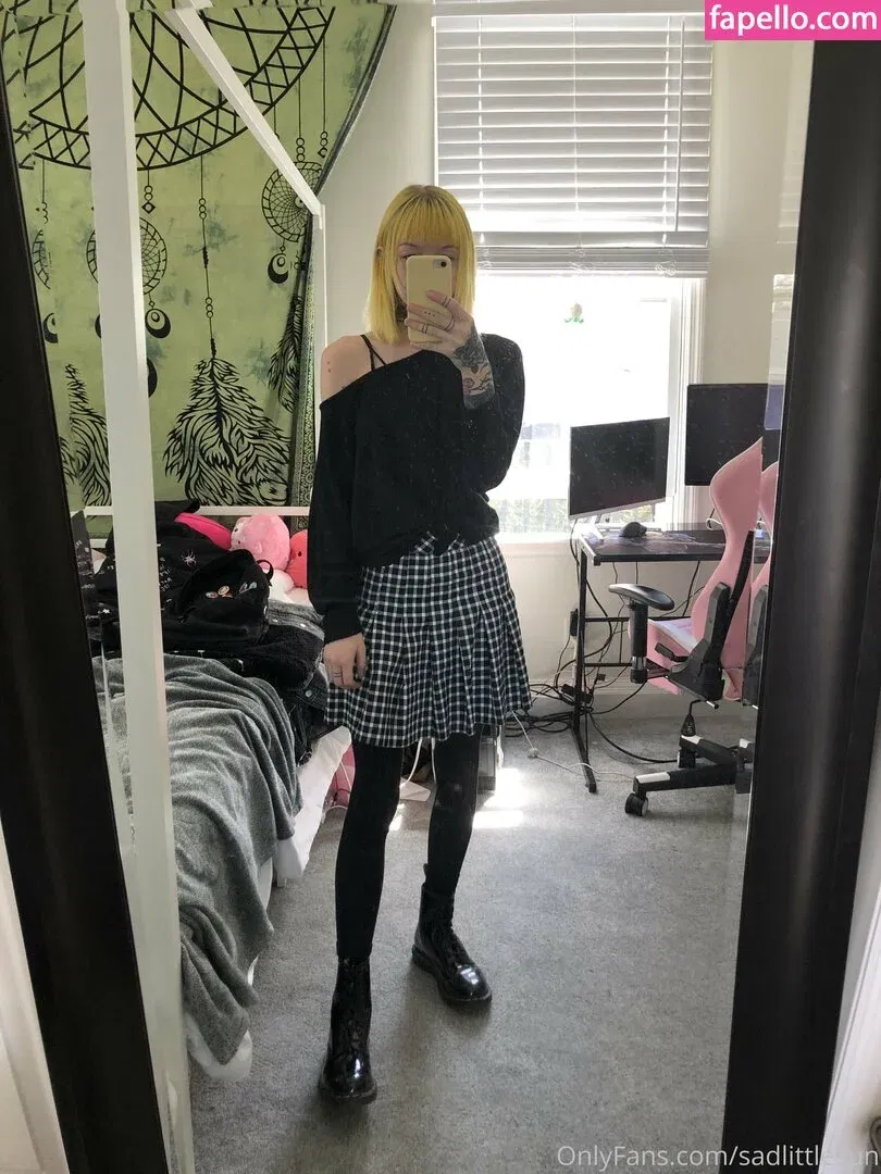 sadlittlesun Onlyfans Photo Gallery 