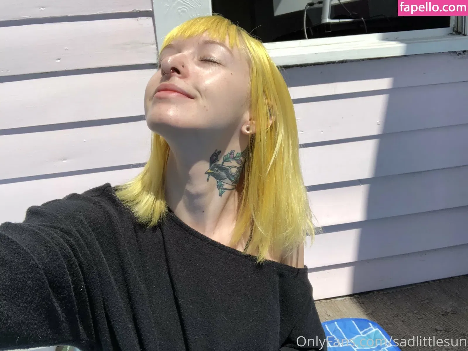 sadlittlesun Onlyfans Photo Gallery 