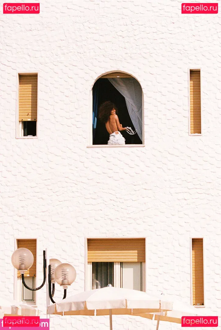 Tina Kunakey Onlyfans Photo Gallery 