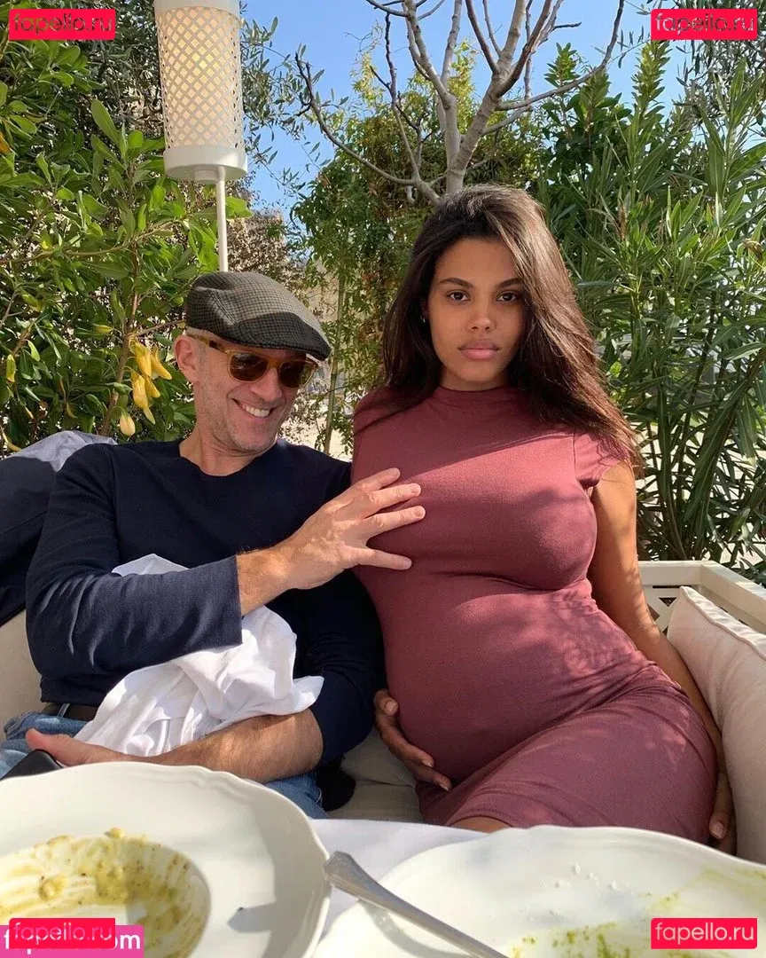 Tina Kunakey Onlyfans Photo Gallery 