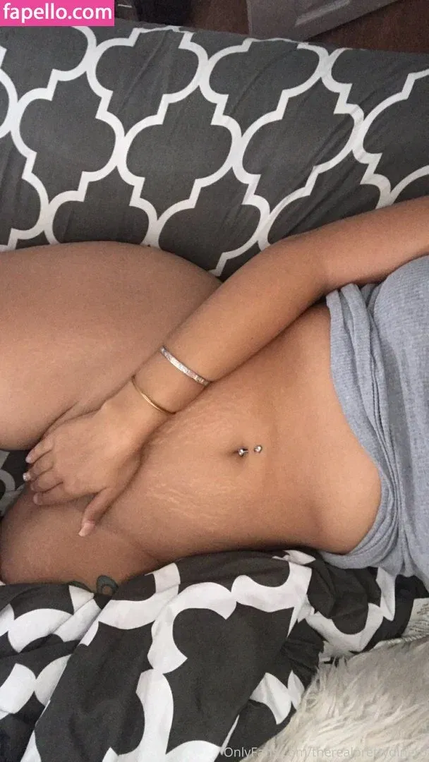 Prettydinero Onlyfans Photo Gallery 