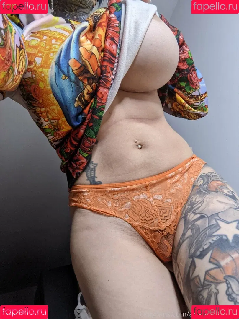 arianestamour Onlyfans Photo Gallery 