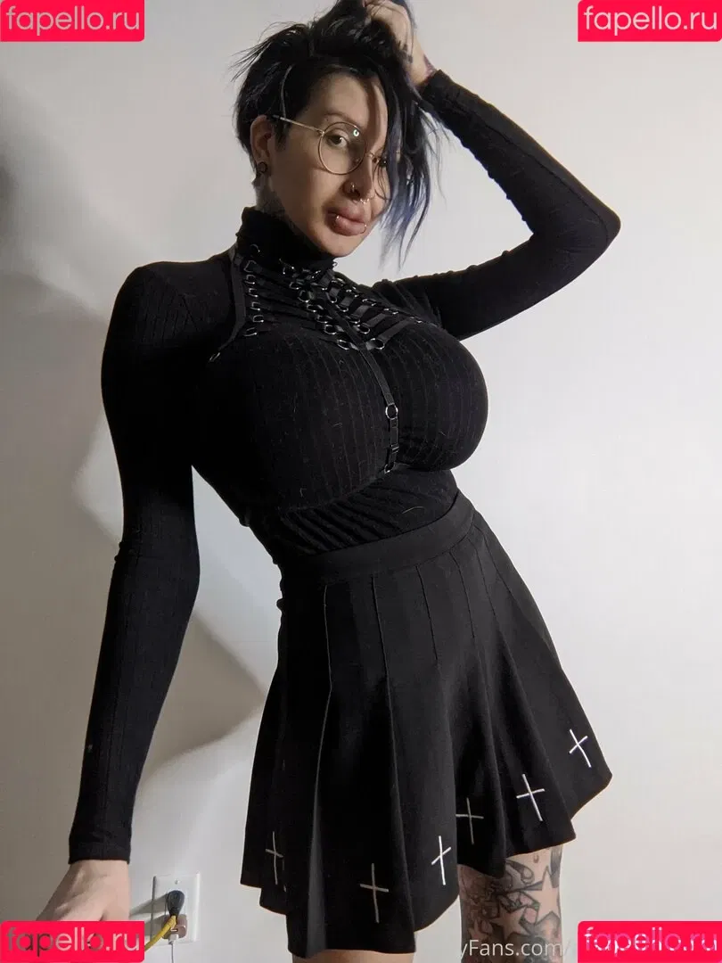 arianestamour Onlyfans Photo Gallery 