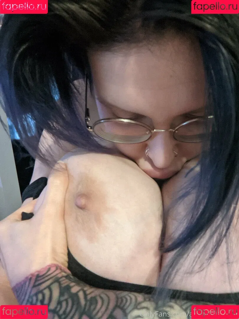 arianestamour Onlyfans Photo Gallery 