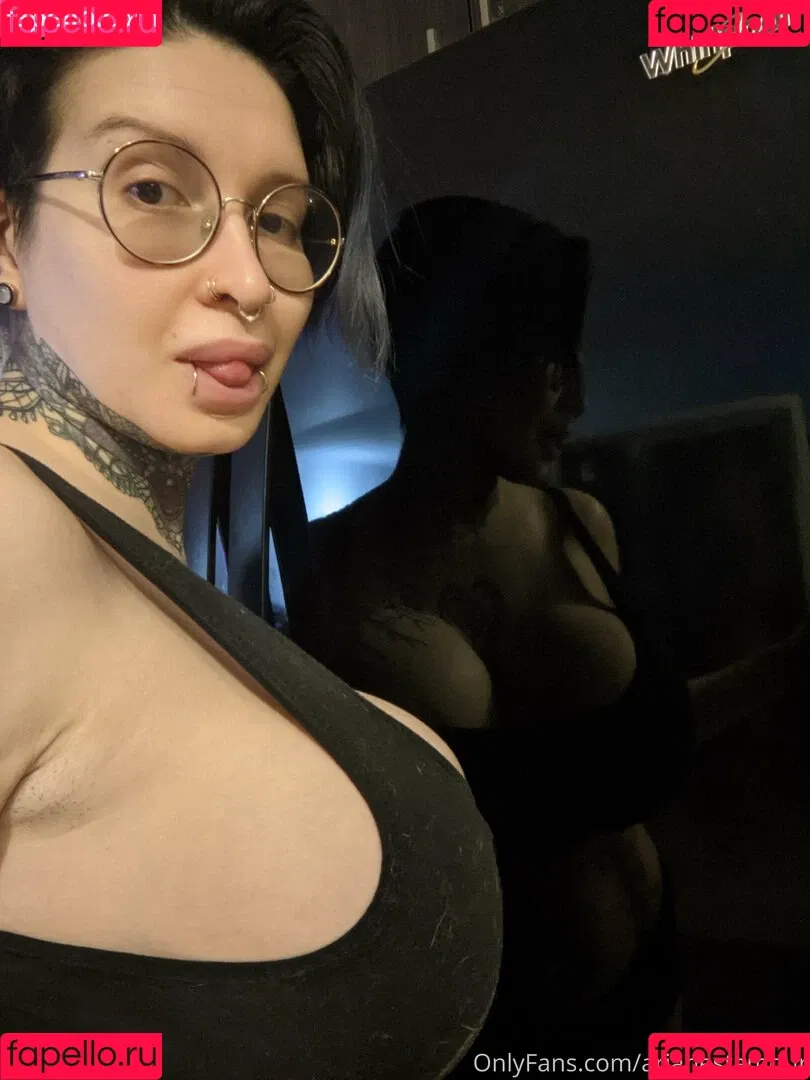 arianestamour Onlyfans Photo Gallery 