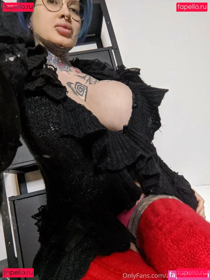 arianestamour Onlyfans Photo Gallery 