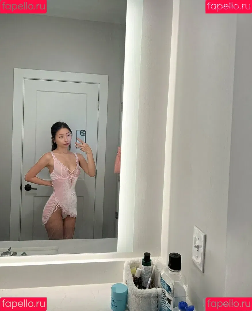 thejinnychu Onlyfans Photo Gallery 