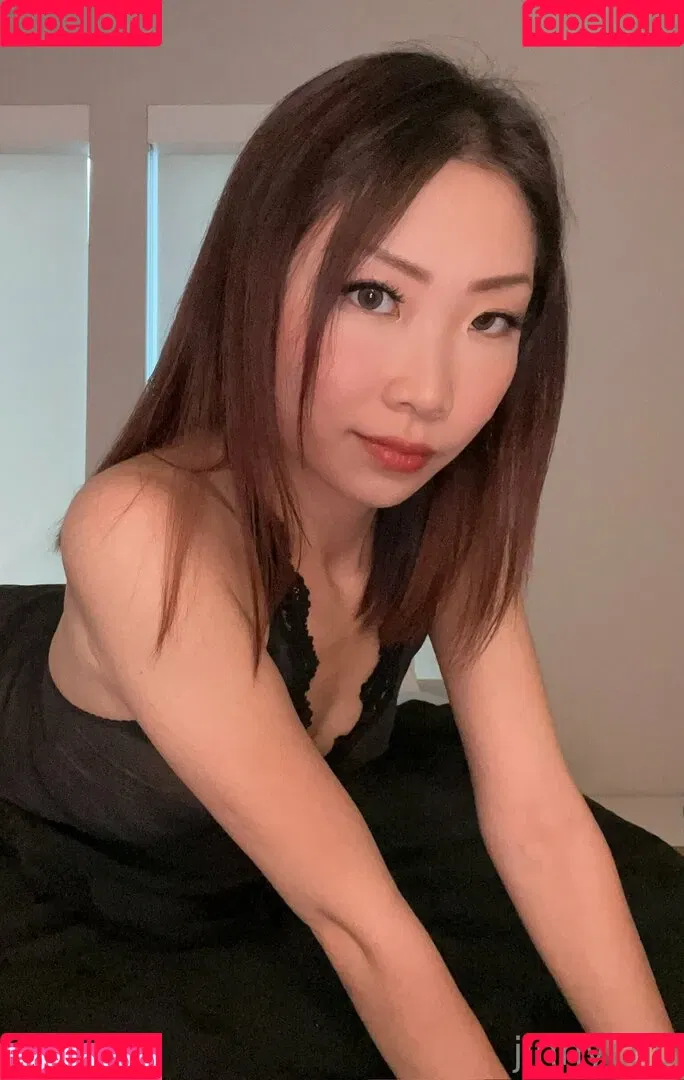 thejinnychu Onlyfans Photo Gallery 