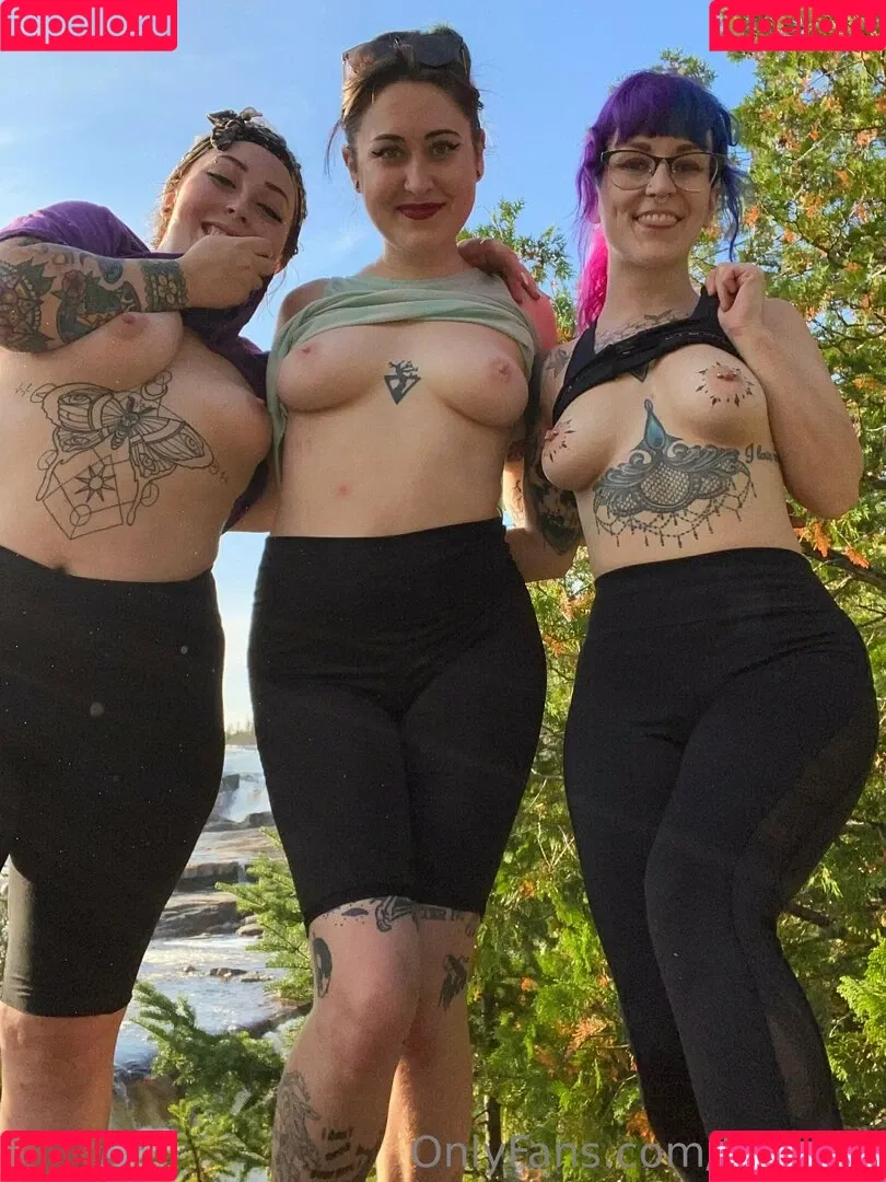 tinytoni Onlyfans Photo Gallery 