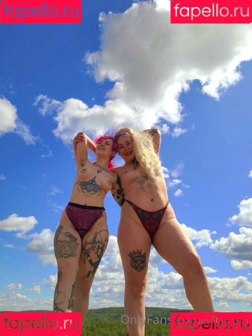 tinytoni Onlyfans Photo Gallery 