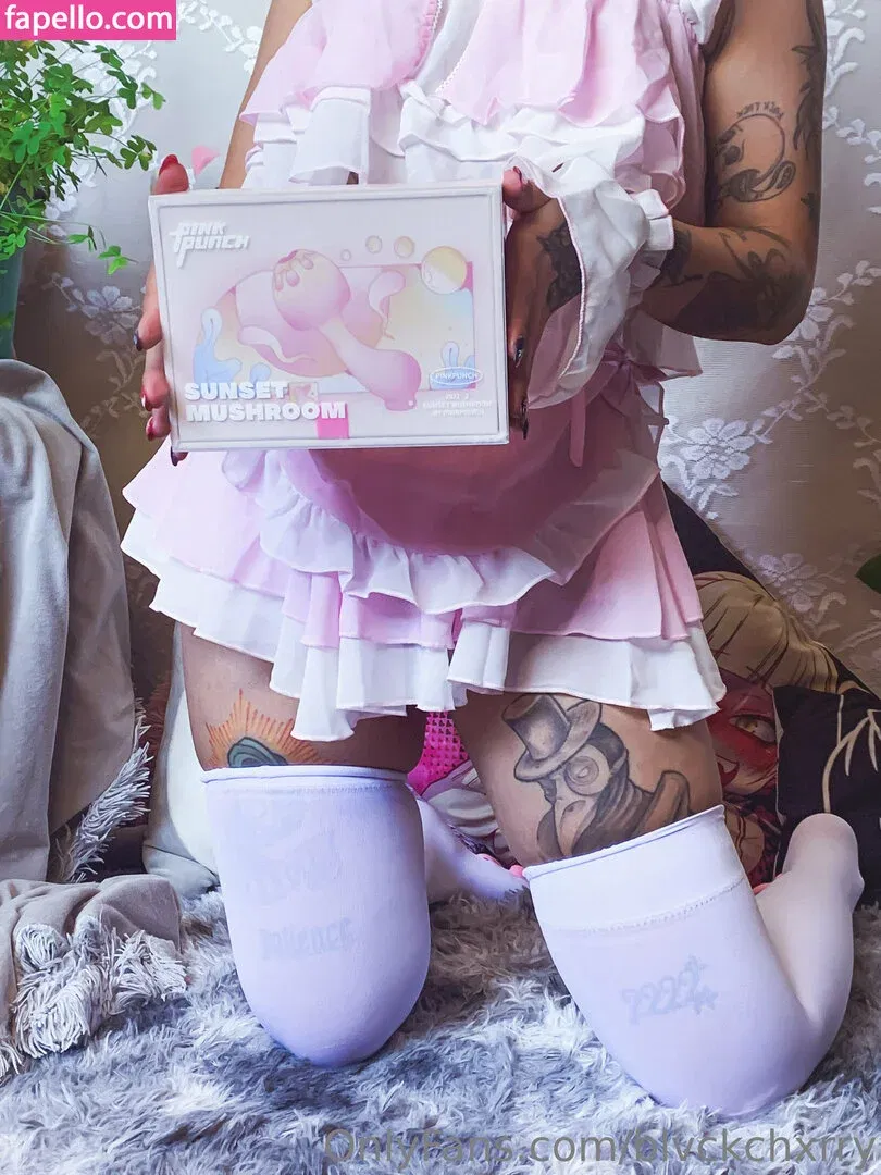 blvckchxrry Onlyfans Photo Gallery 