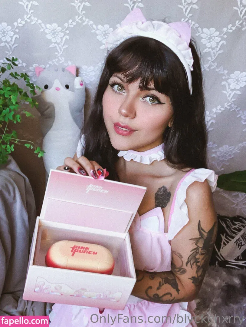 blvckchxrry Onlyfans Photo Gallery 