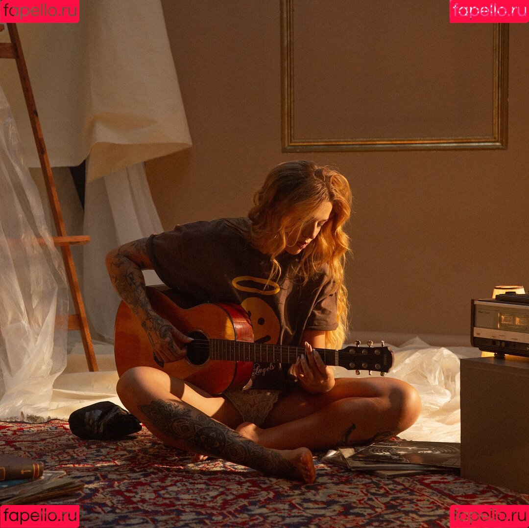 Elana Dara Onlyfans Photo Gallery 