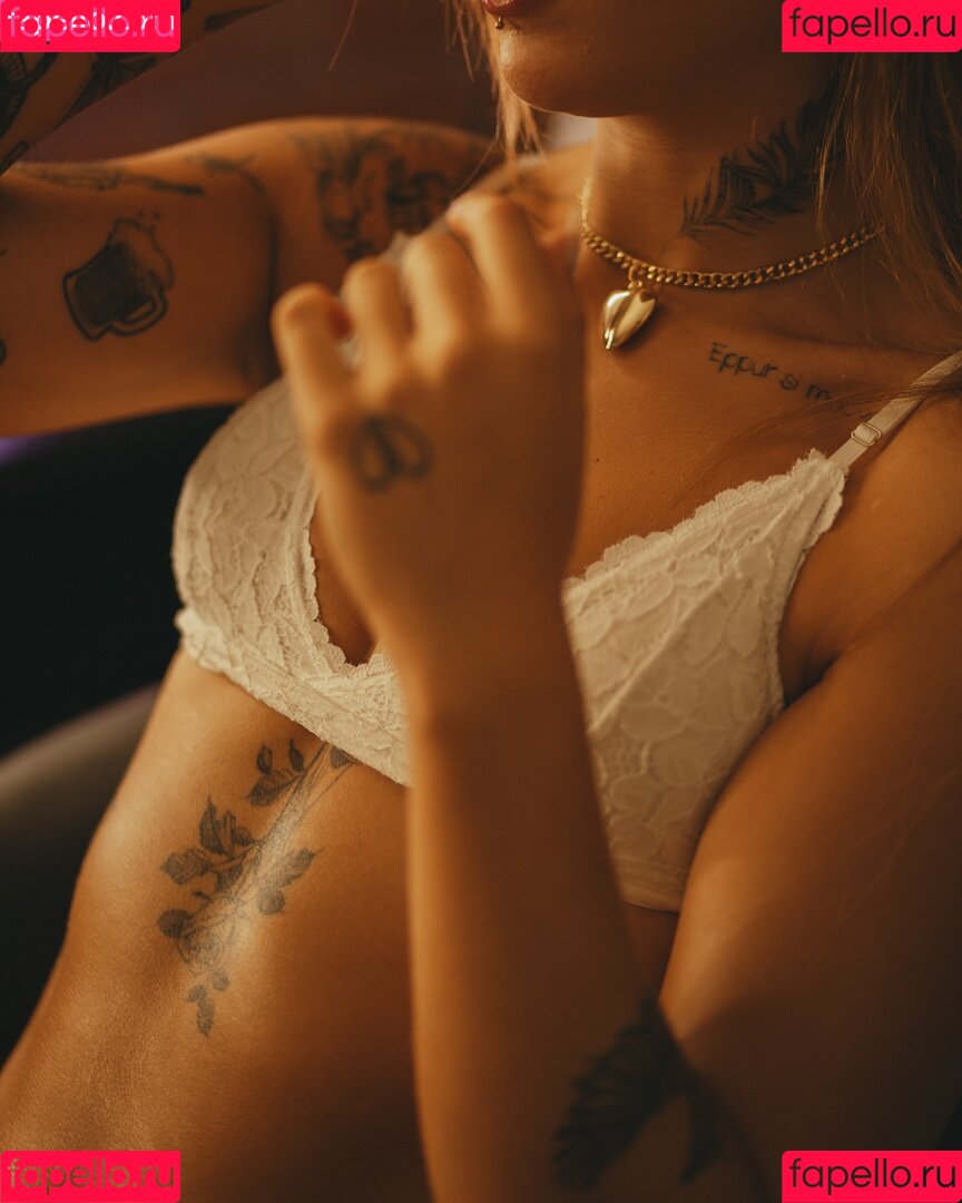 Elana Dara Onlyfans Photo Gallery 