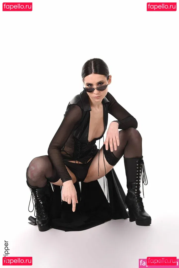 Mara Blake Onlyfans Photo Gallery 