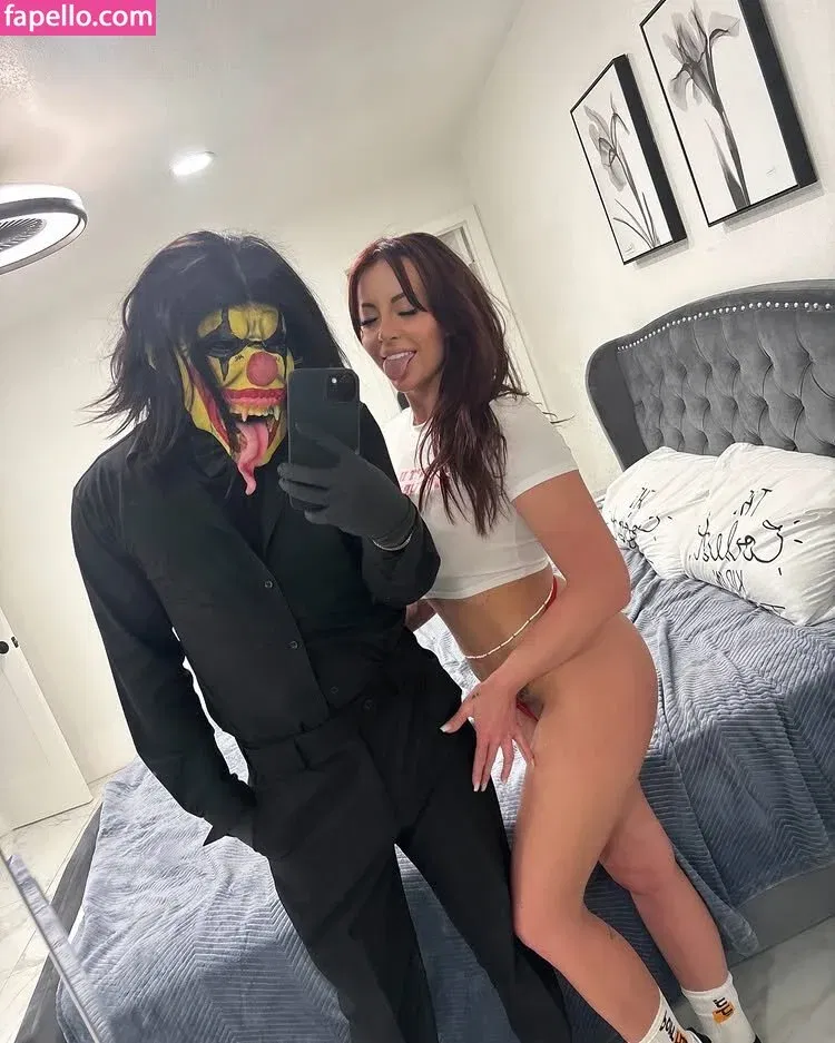 Zoe Gara Onlyfans Photo Gallery 