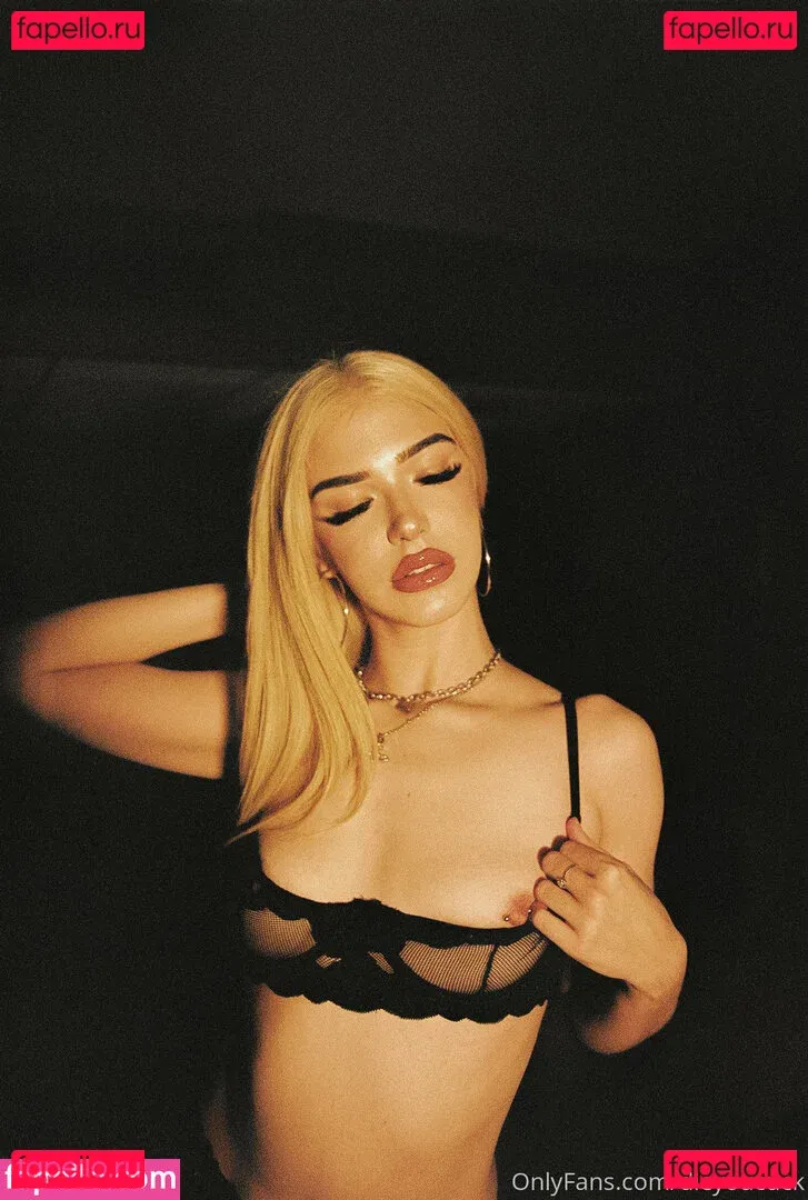 Dieyoucuck Onlyfans Photo Gallery 