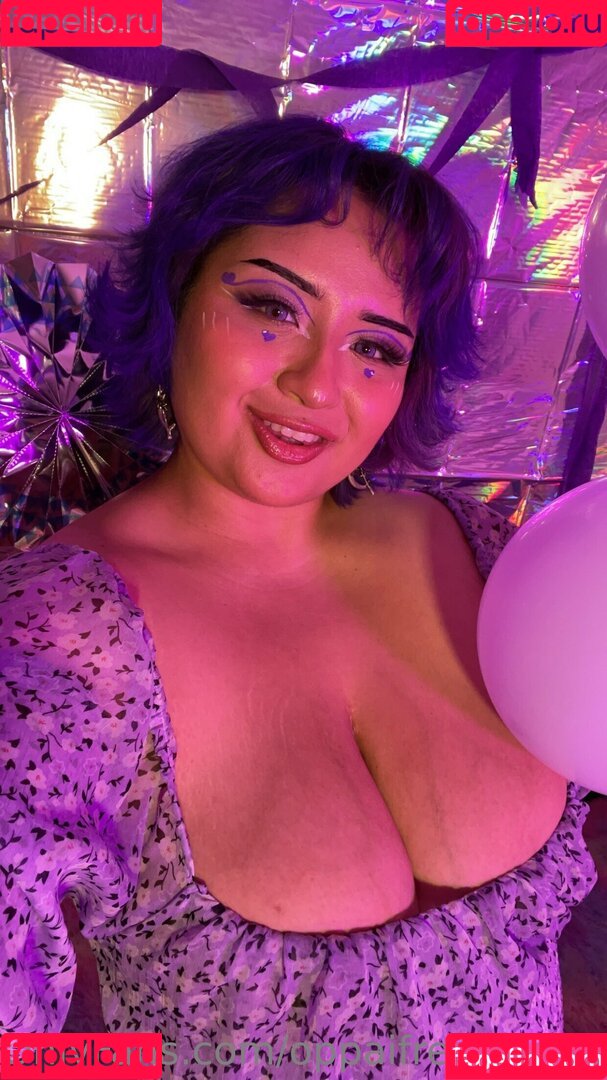 oppaifreebiewaifu Onlyfans Photo Gallery 