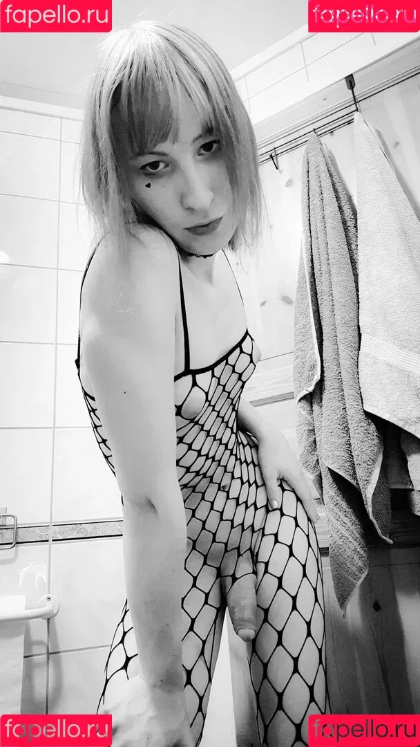 secretsaria Onlyfans Photo Gallery 