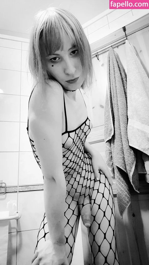 secretsaria Onlyfans Photo Gallery 