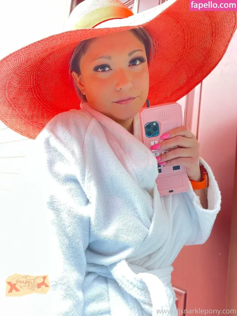 djsnarklepony Onlyfans Photo Gallery 