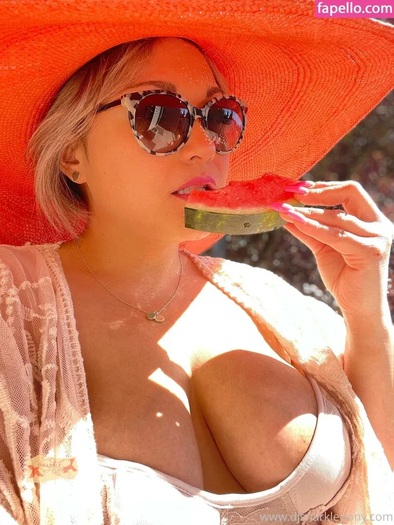 djsnarklepony Onlyfans Photo Gallery 