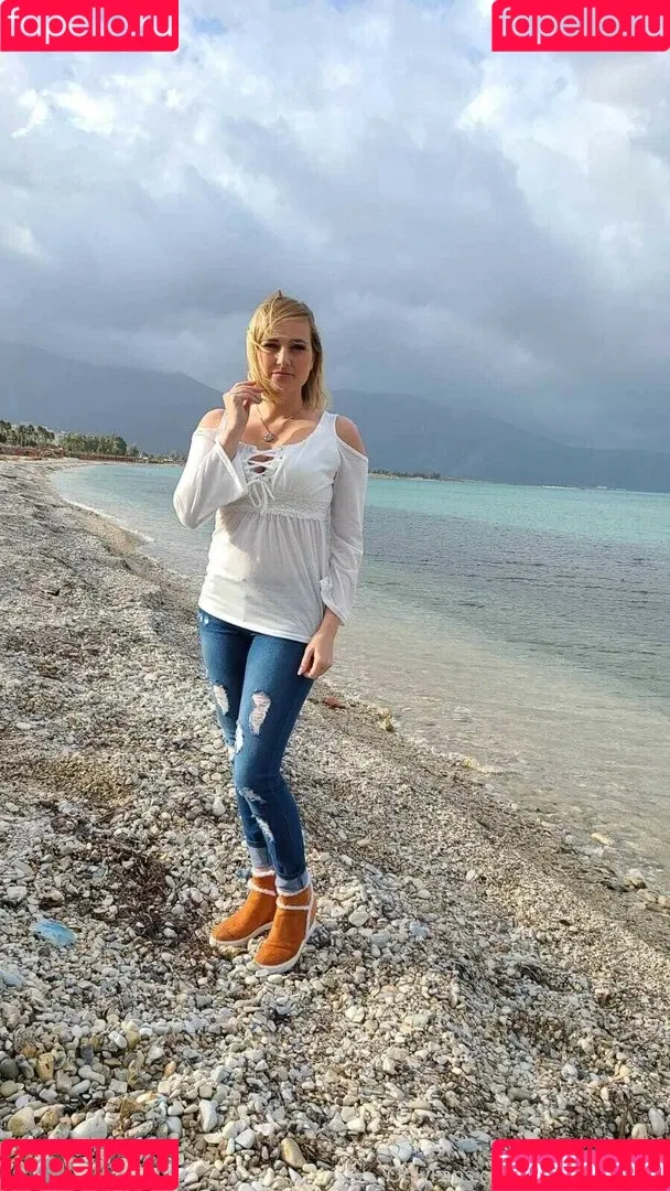 Kate England Onlyfans Photo Gallery 