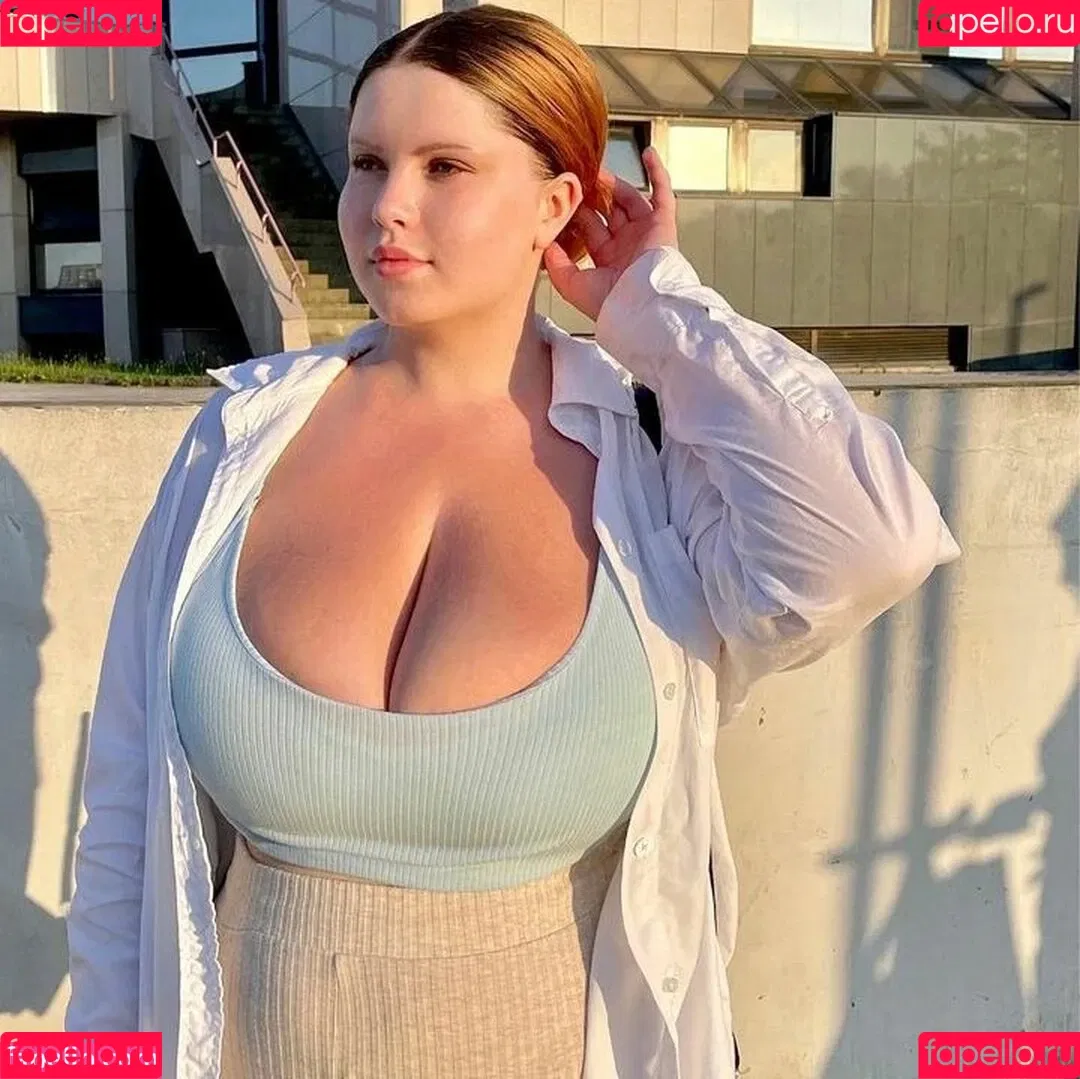Anna Bernadi Onlyfans Photo Gallery 