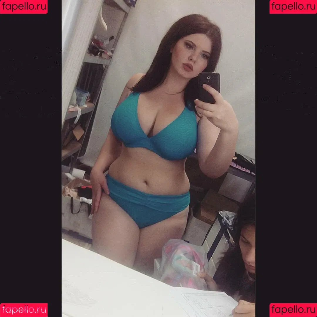 Anna Bernadi Onlyfans Photo Gallery 