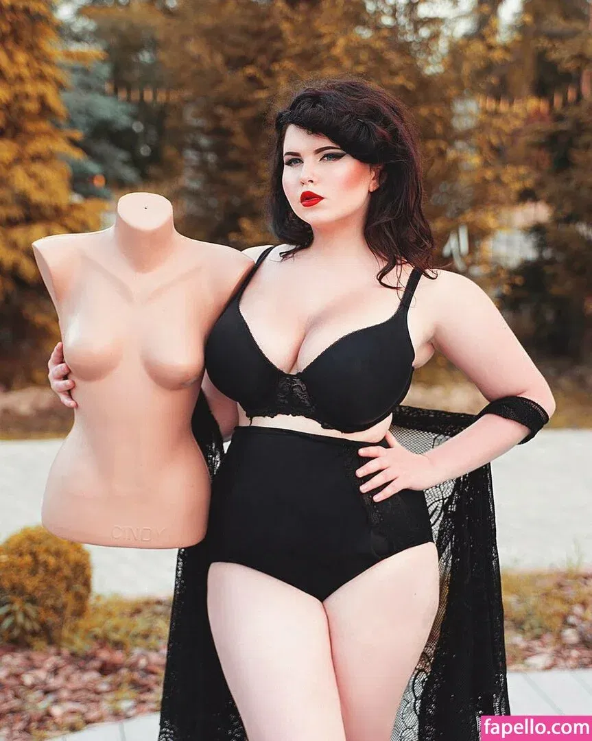 Anna Bernadi Onlyfans Photo Gallery 