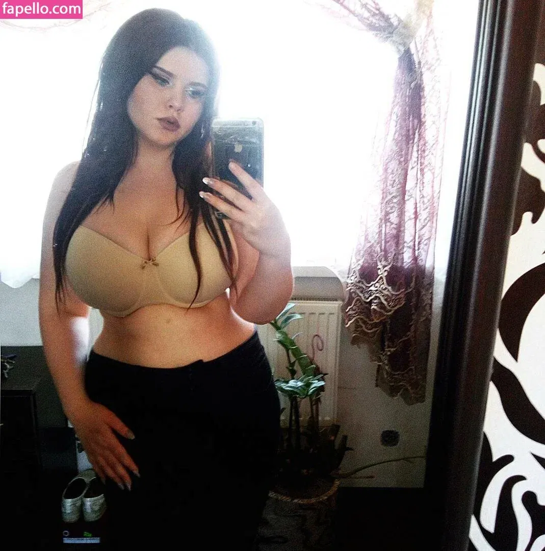 Anna Bernadi Onlyfans Photo Gallery 