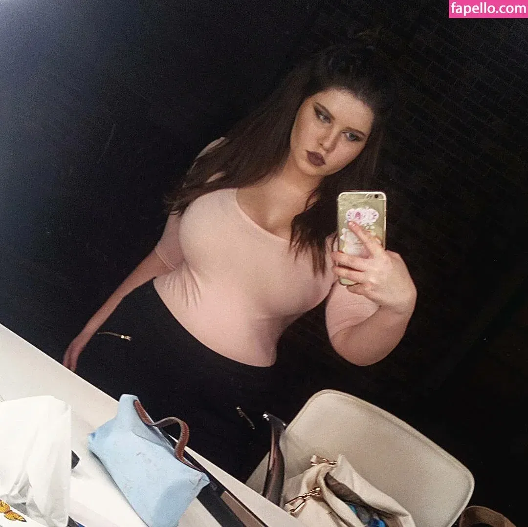 Anna Bernadi Onlyfans Photo Gallery 