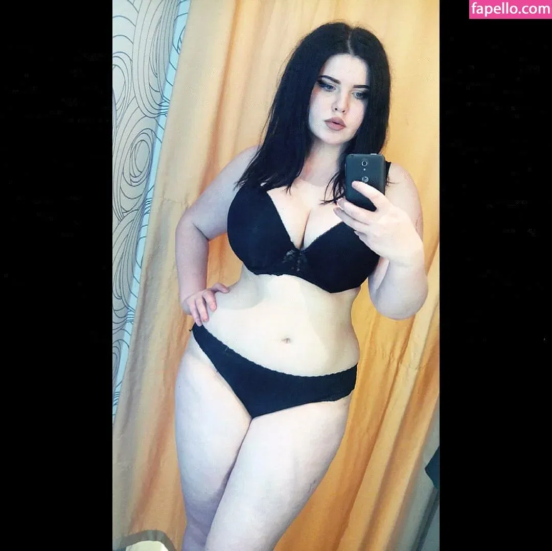 Anna Bernadi Onlyfans Photo Gallery 