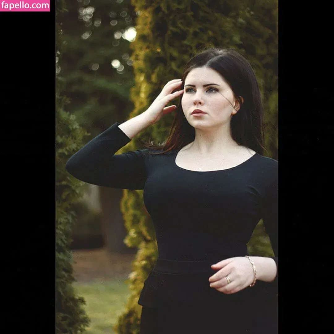 Anna Bernadi Onlyfans Photo Gallery 