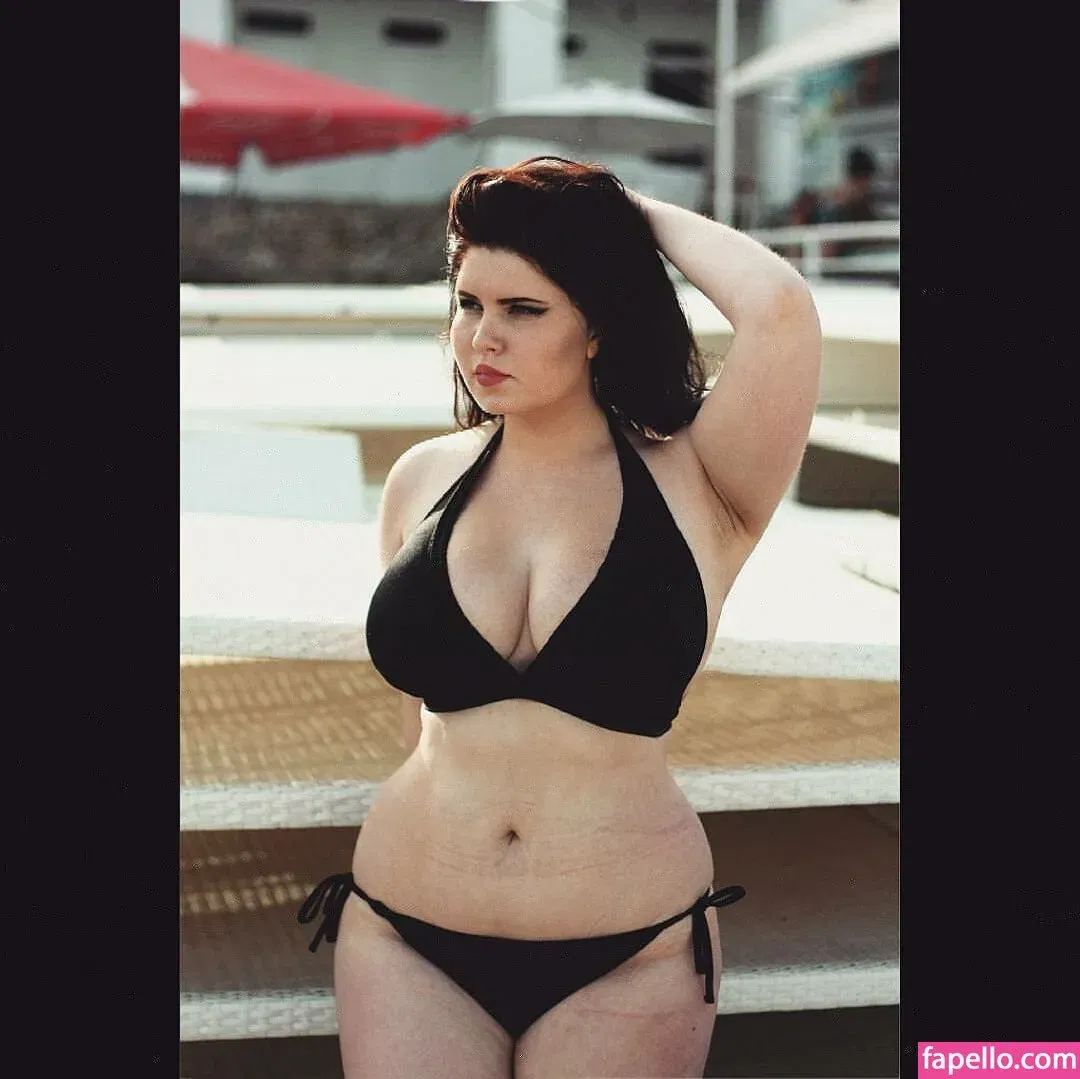 Anna Bernadi Onlyfans Photo Gallery 