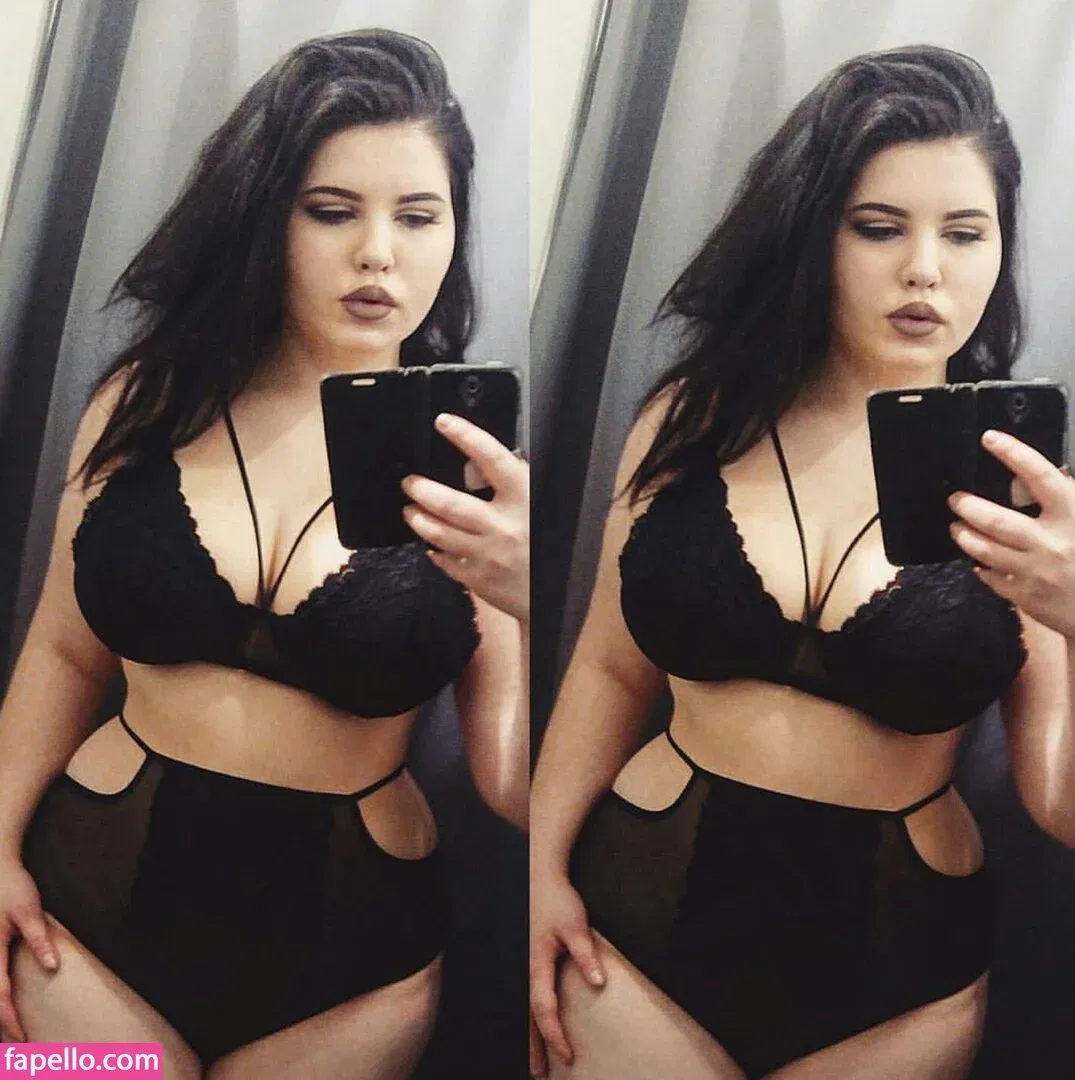 Anna Bernadi Onlyfans Photo Gallery 