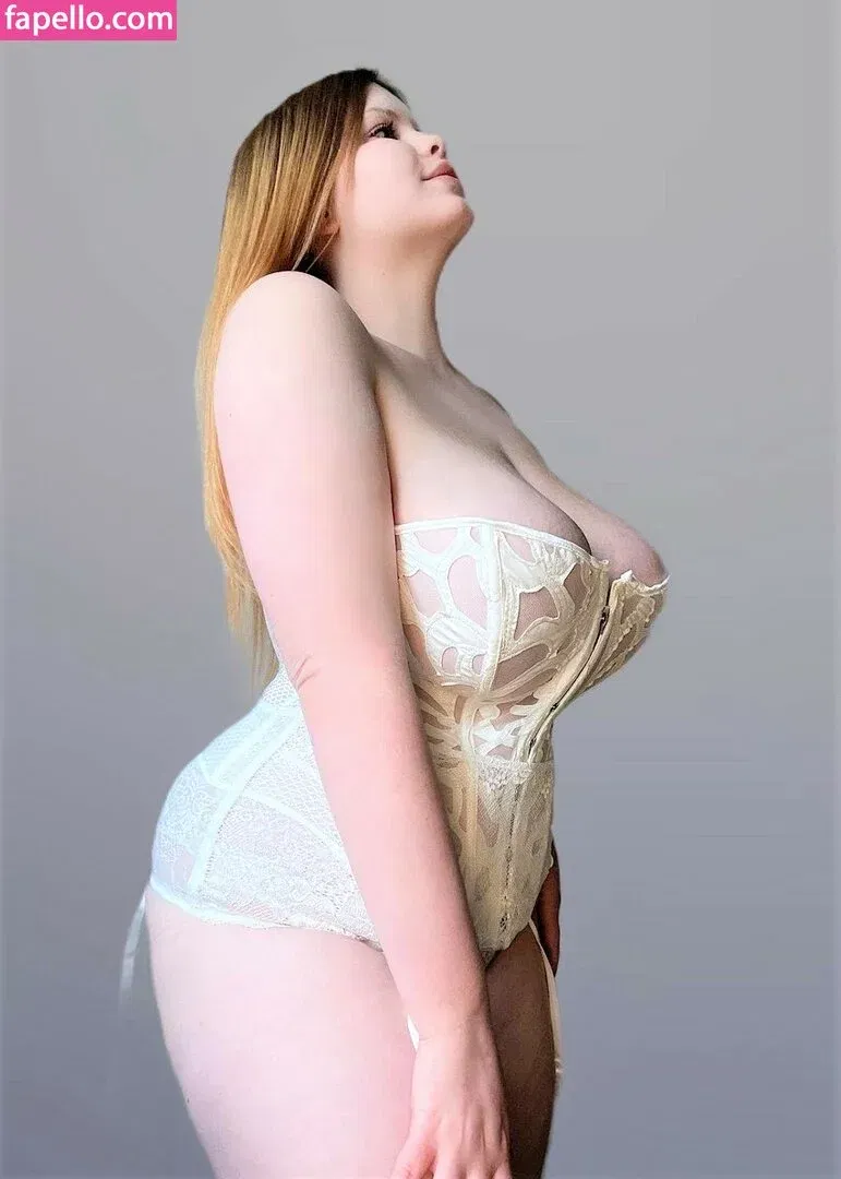 Anna Bernadi Onlyfans Photo Gallery 