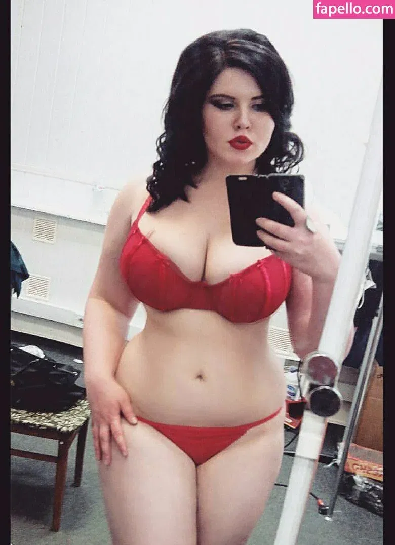 Anna Bernadi Onlyfans Photo Gallery 