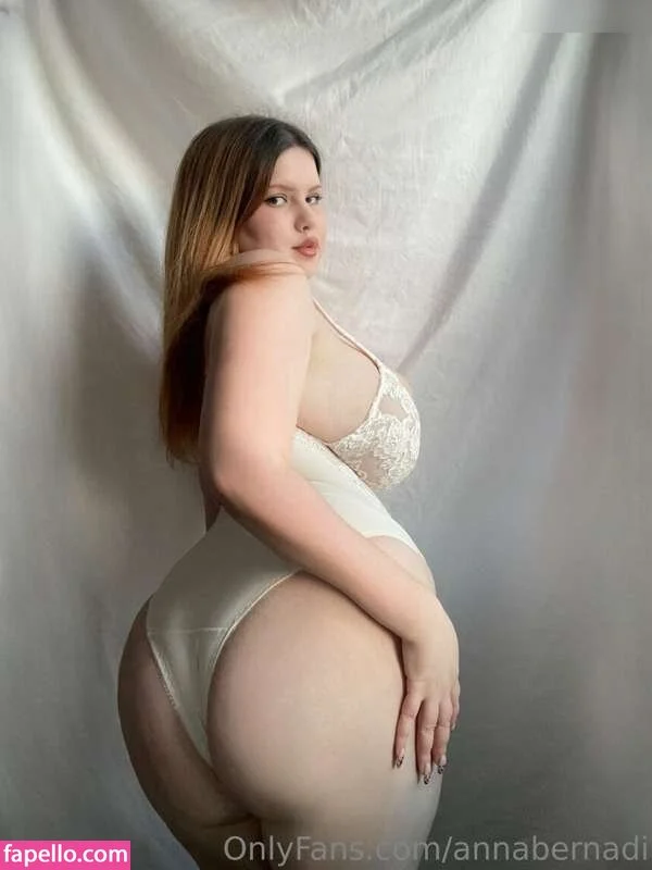 Anna Bernadi Onlyfans Photo Gallery 