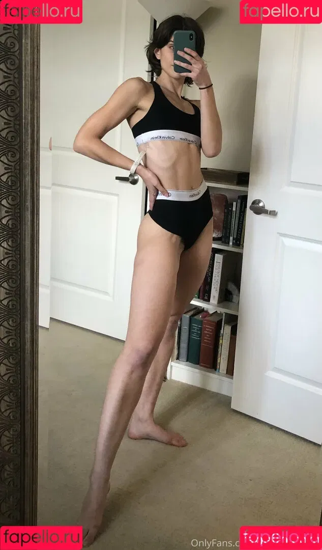 emmayearose Onlyfans Photo Gallery 
