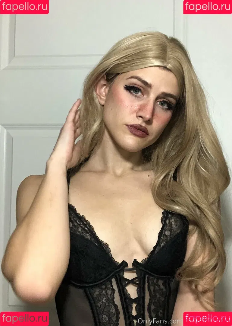 emmayearose Onlyfans Photo Gallery 