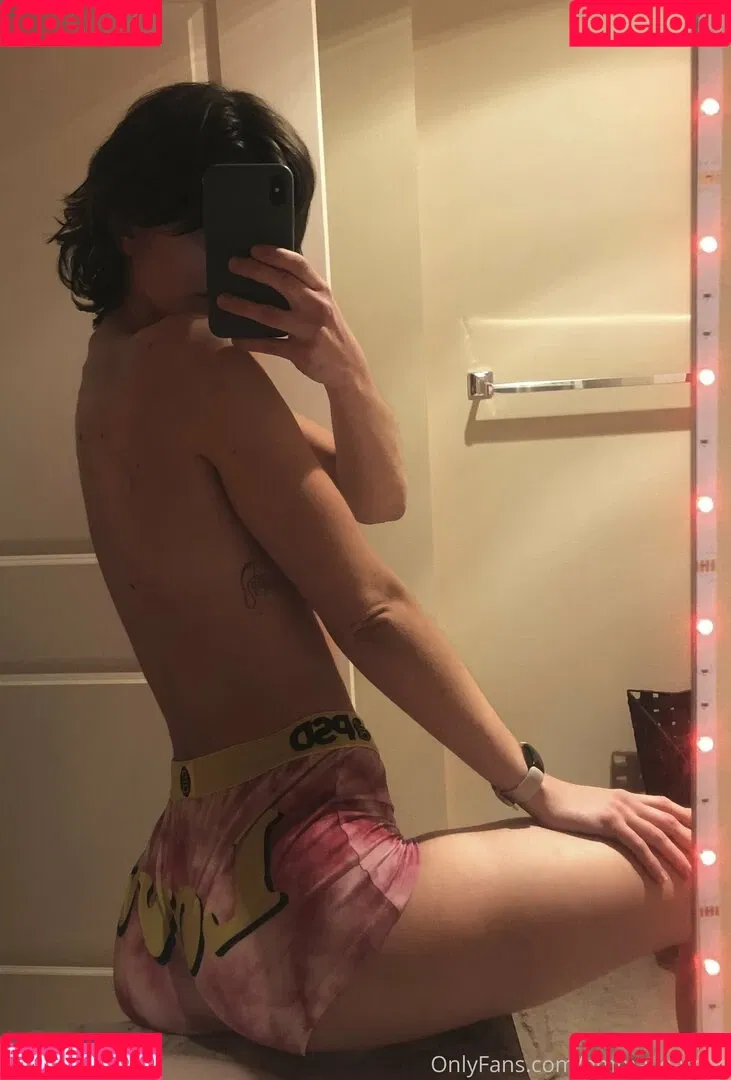 emmayearose Onlyfans Photo Gallery 