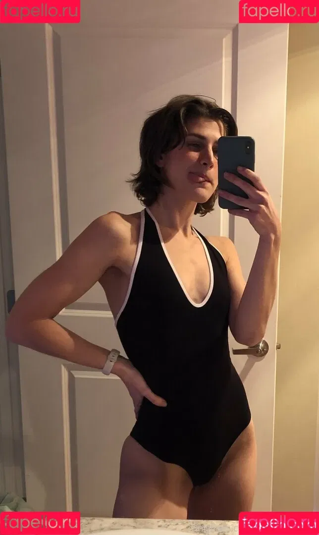 emmayearose Onlyfans Photo Gallery 