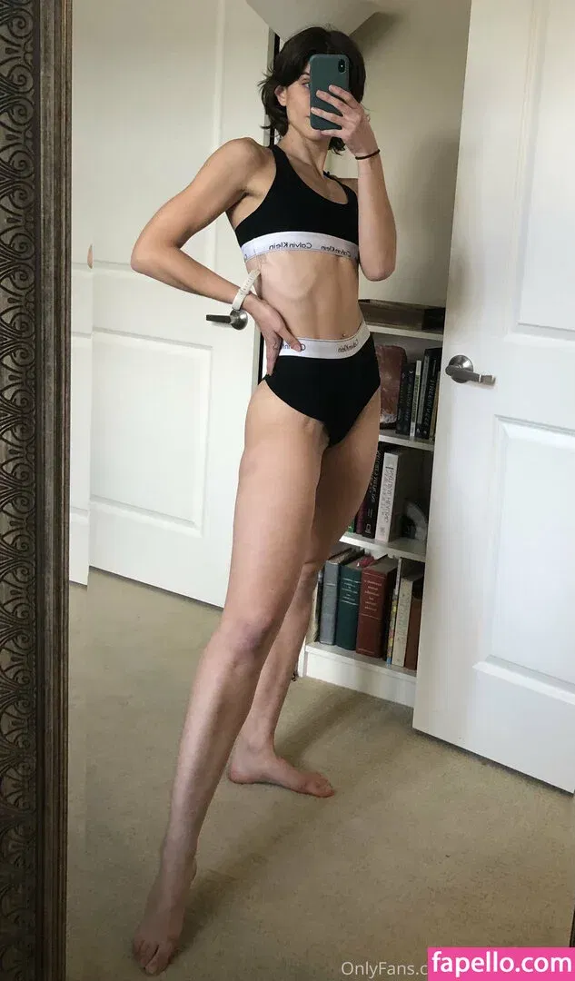 emmayearose Onlyfans Photo Gallery 