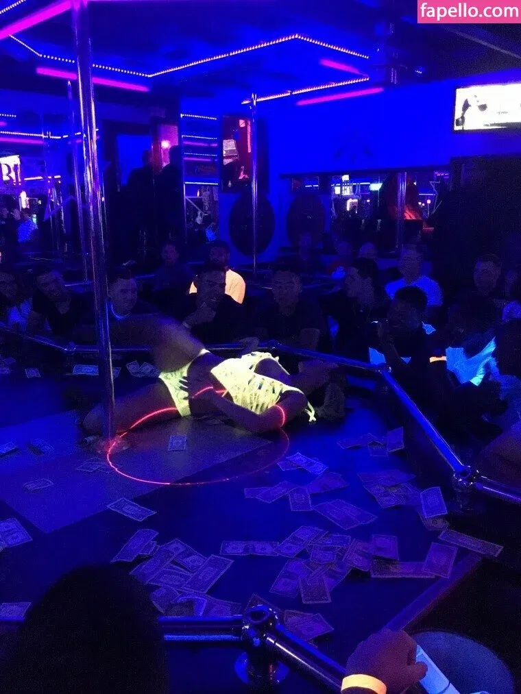 Dillion Harper Onlyfans Photo Gallery 