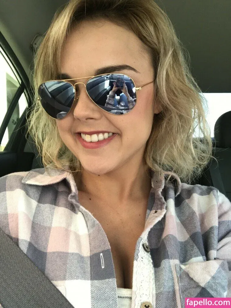 Dillion Harper Onlyfans Photo Gallery 