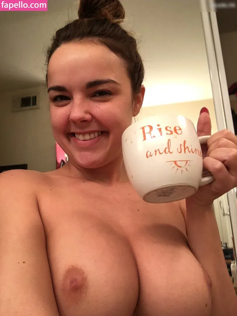 Dillion Harper Onlyfans Photo Gallery 