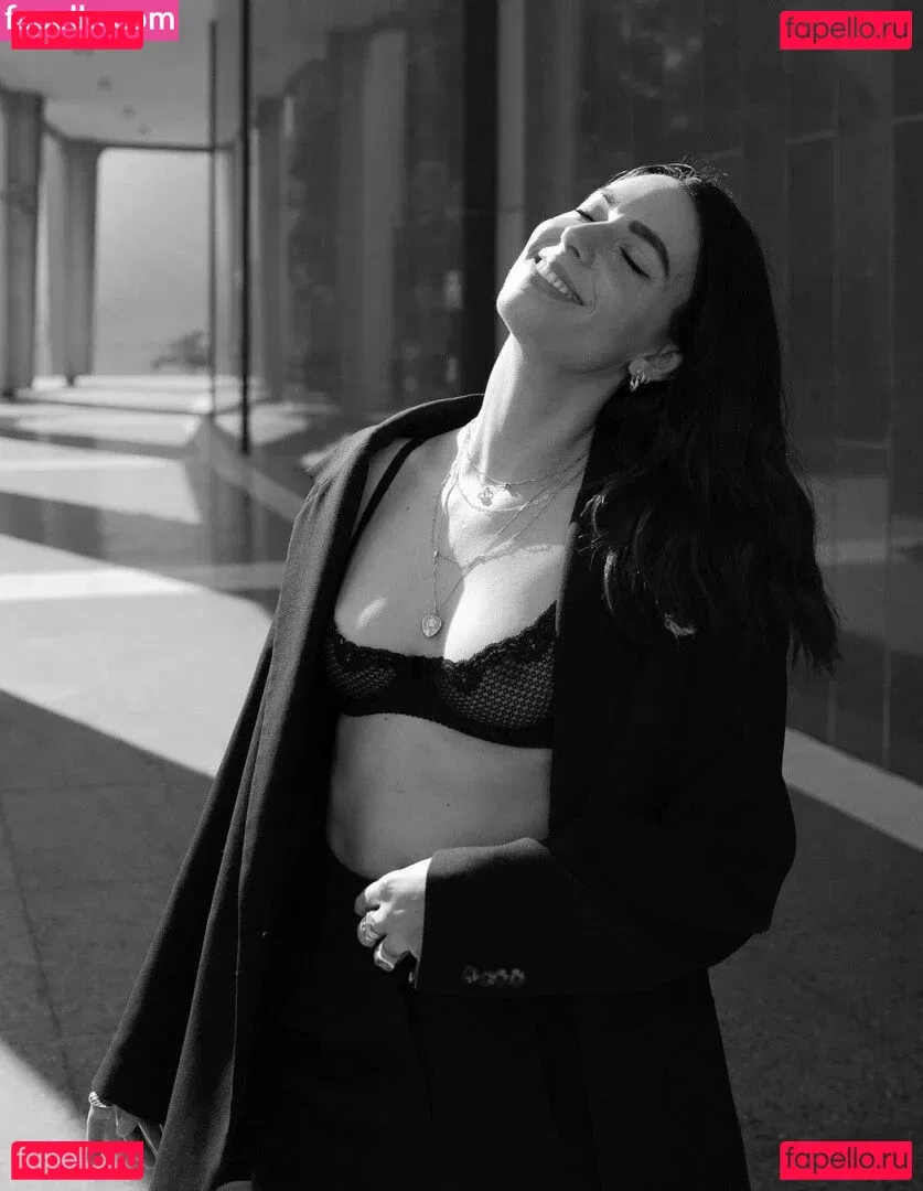 Jade Catta-Preta Onlyfans Photo Gallery 