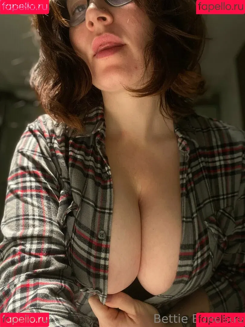 Bettie Bondage Onlyfans Photo Gallery 