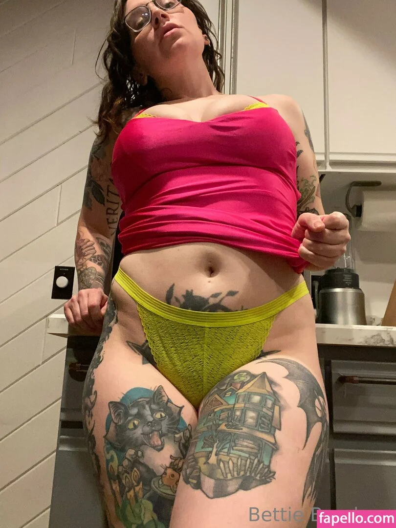 Bettie Bondage Onlyfans Photo Gallery 